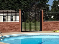 <b>Desert Granite Ecostone Simtek Fence</b>